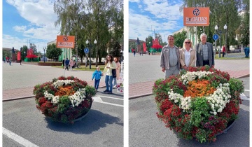 Масштабная выставка цветочных композиций украсила площадь Тизенгауза 