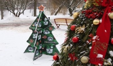 Гродненские предприятия приняли участие в украшении города к предстоящим новогодним праздникам 